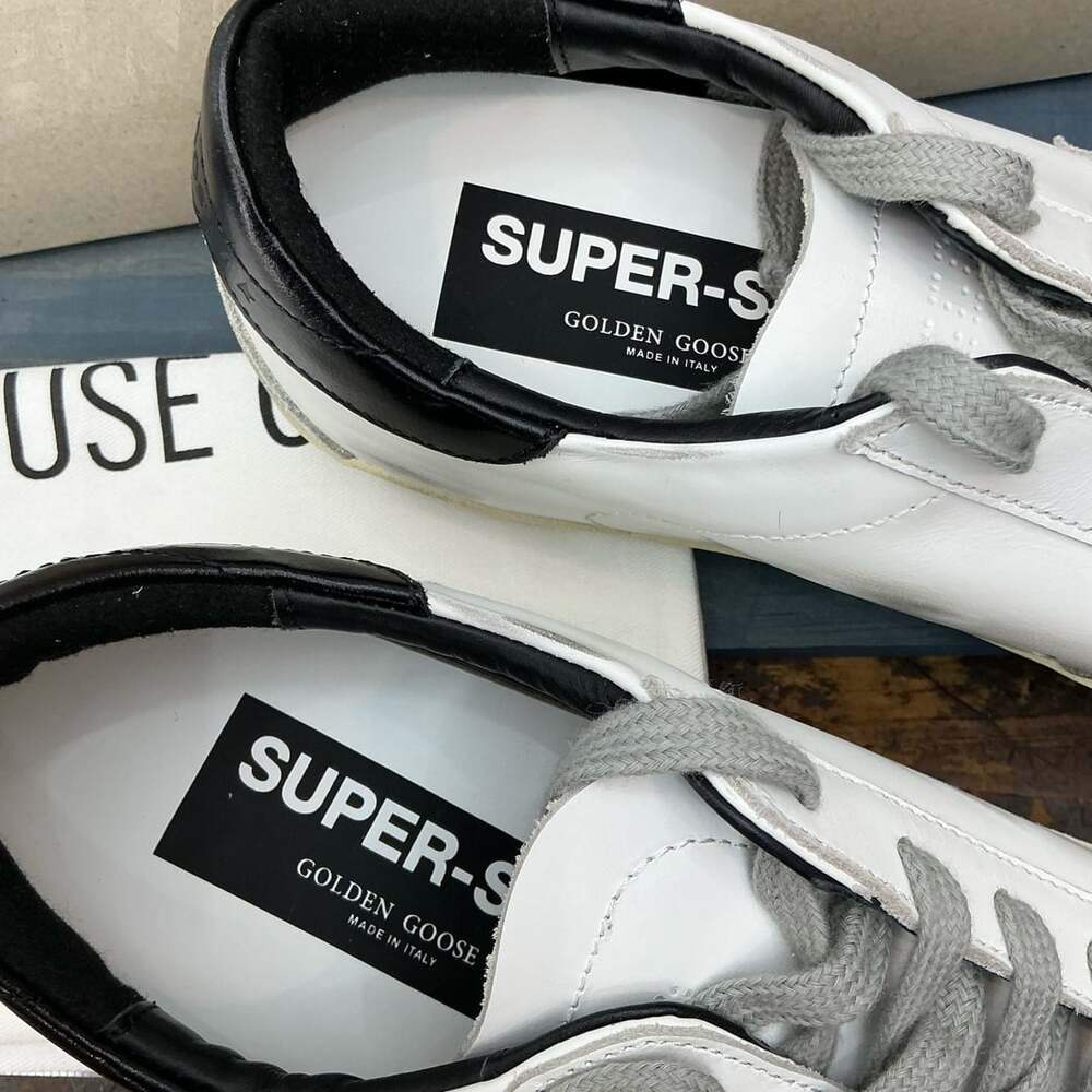 Golden Goose Super-Star w/black heel tab & metal stud lettering Women’s 38 8 - Picture 5 of 15